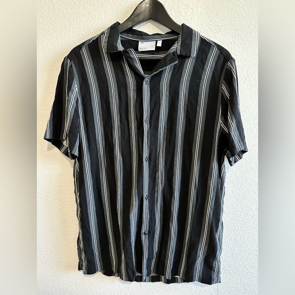 ASOS DESIGN Men’s revere stripe shirt in Black Retro Stripe Size S 100% Viscose